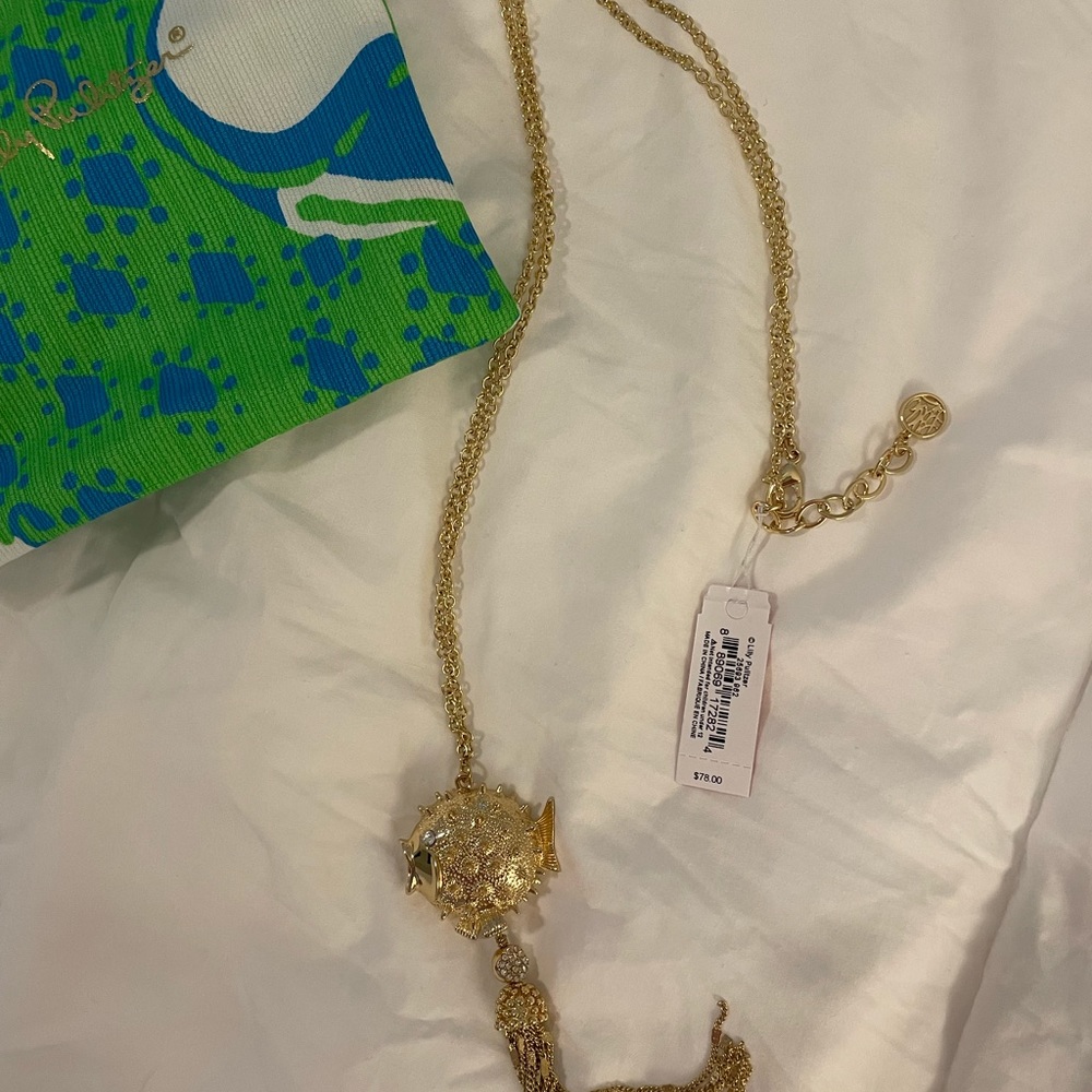 Lilly Pulitzer long necklace with blow fish